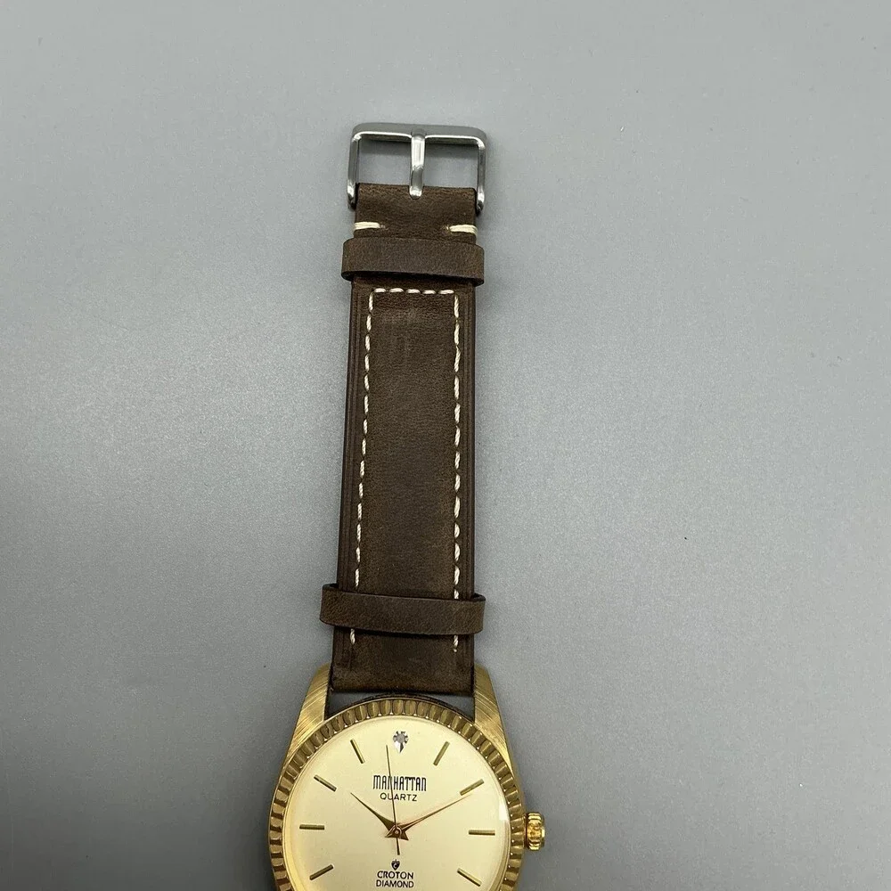 Croton Manhattan Mens Watch 34mm Champagne Dial Leather Diamond New Battery